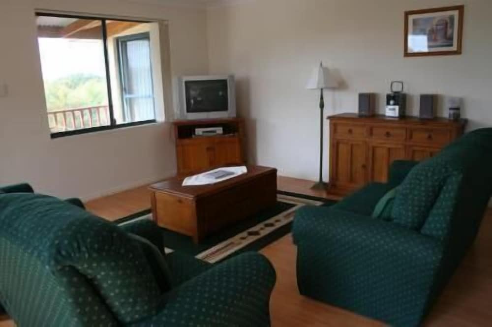 Standard Suite, 2 Bedrooms, Non Smoking, Kitchen (Spa Cottage) photo 3