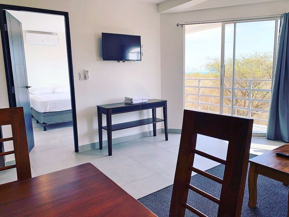 Family Condo photo 2