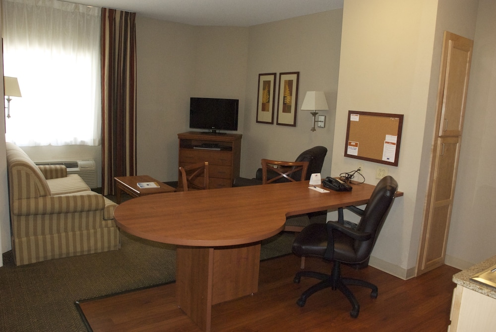 Studio Suite, 2 Double Beds, Accessible (Mobility) - Photo 3