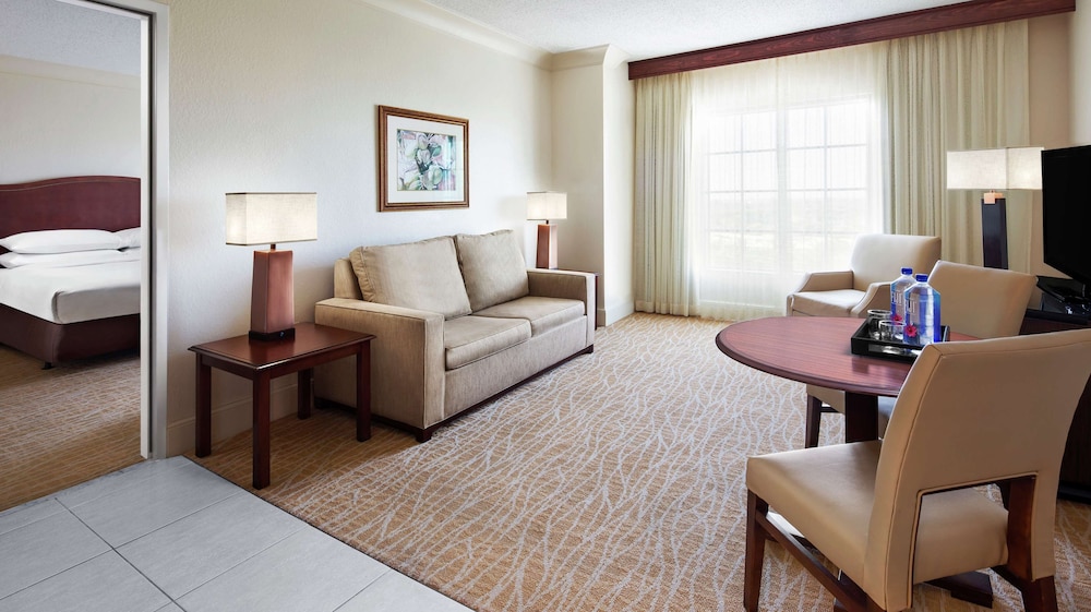 Deluxe Suite, 1 King Bed, Non Smoking - Photo 3
