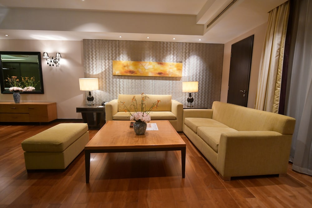 Apartment, 3 Bedrooms - Photo 14