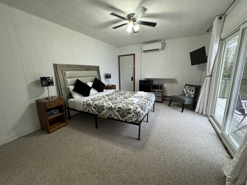 Resort, Lakeview, Pool, Hot Tub Sauna #4 photo 1