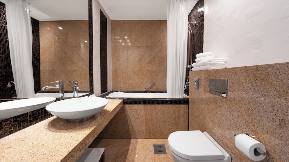 Superior Double or Twin Room - Photo 3