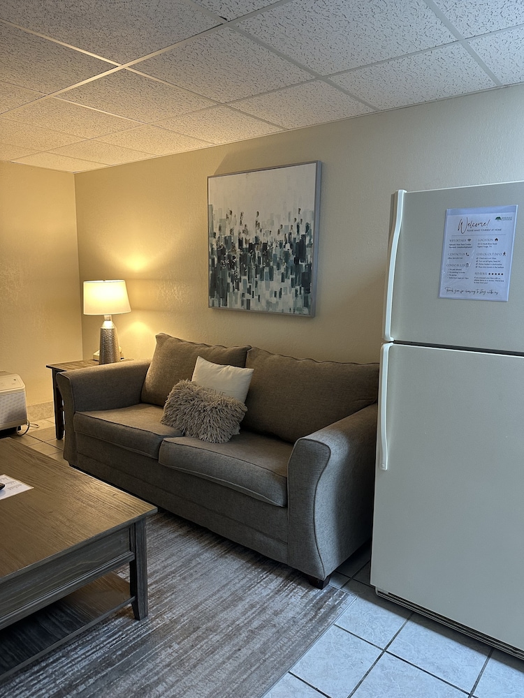 Condo, 1 Bedroom