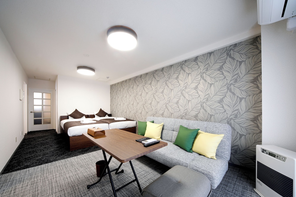 Family Suite - Photo 11