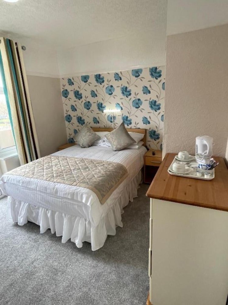Standard Double King Room