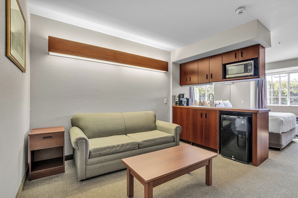 Standard Studio Suite - Photo 8