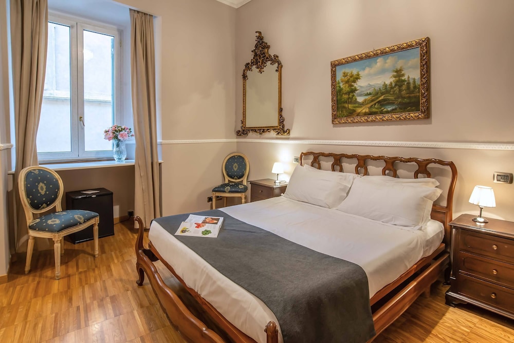 Standard Double or Twin Room photo 3