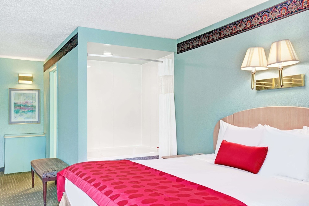 Room, 1 Queen Bed, Accessible, Non Smoking photo 1