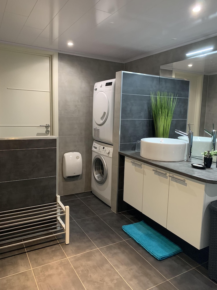 Apartment, Ensuite photo 2