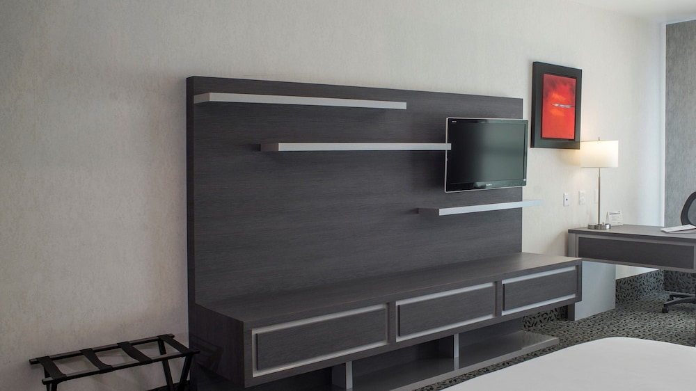 Suite (Specialty) photo 1