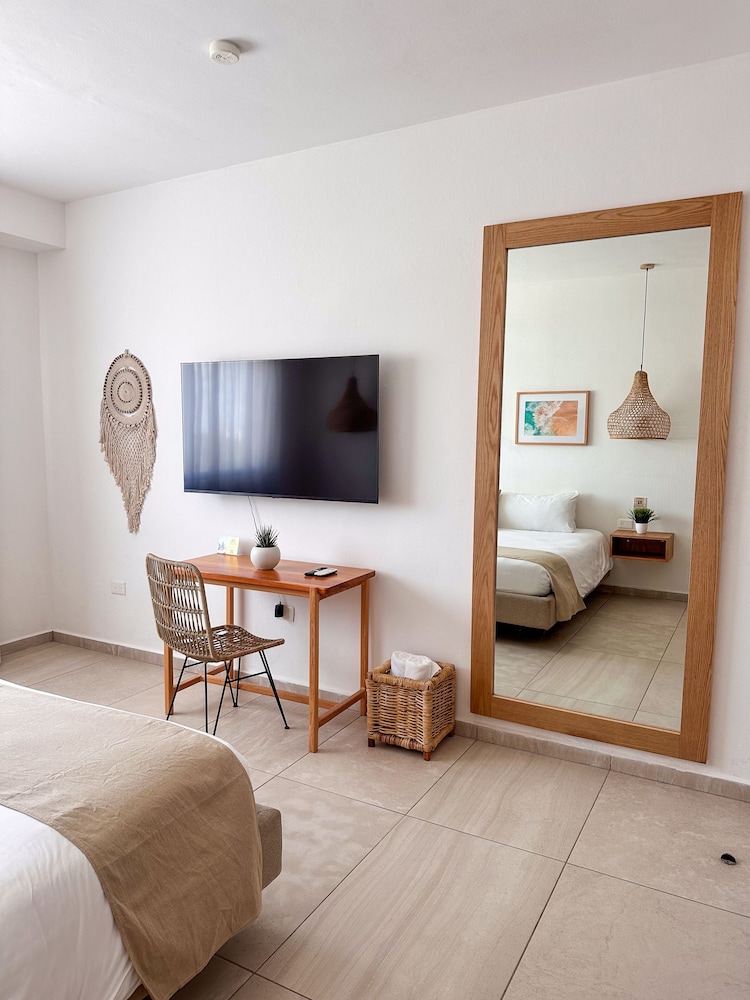 Deluxe Double Room, 1 King Bed - Photo 5