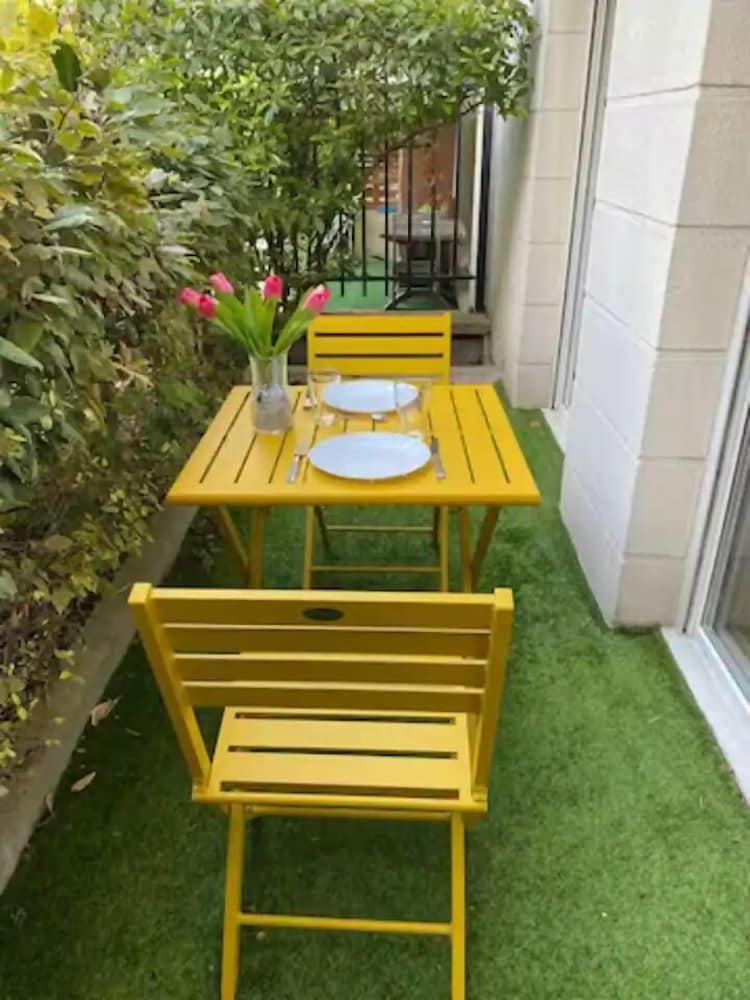 Deluxe Apartment, Garden View photo 3