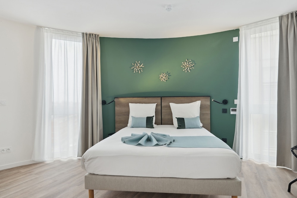 Executive Suite, 1 Double Bed with Sofa bed - Photo 4