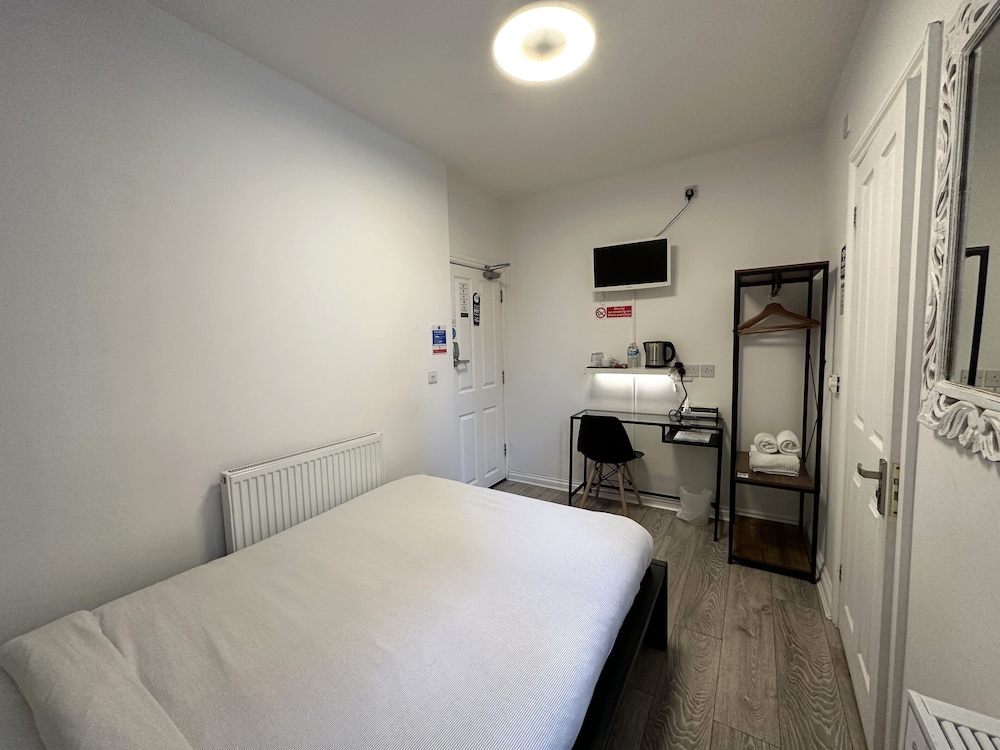 Small Double Room photo 2