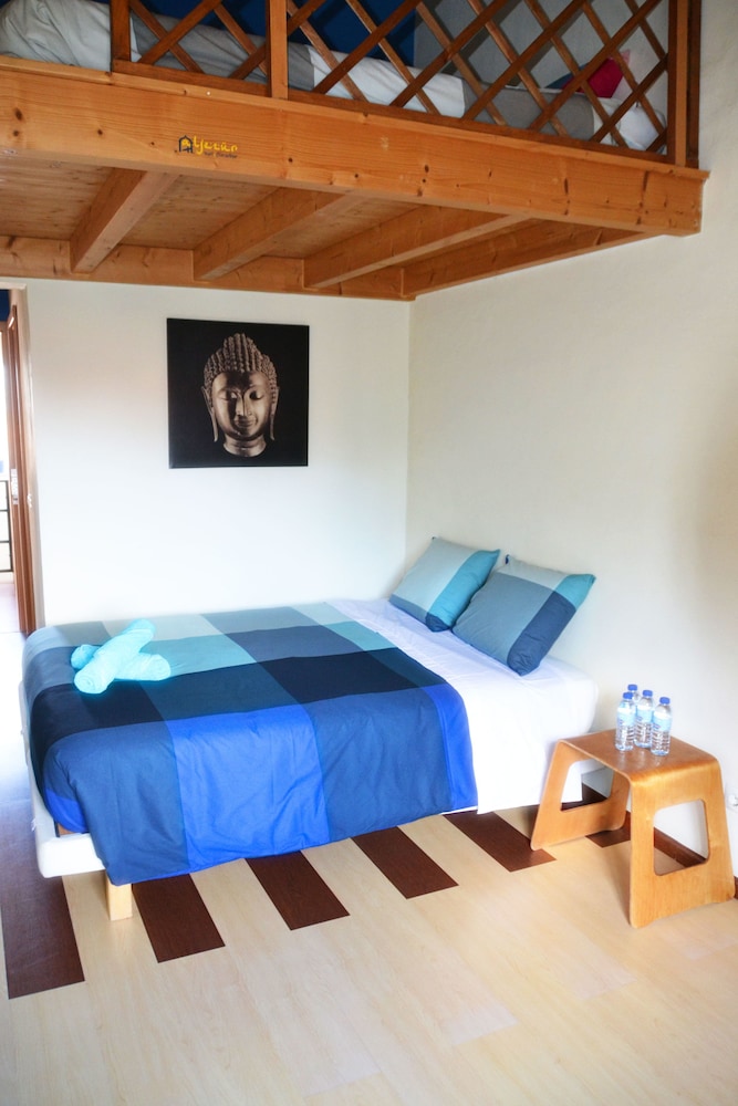 Family Room - Photo 4