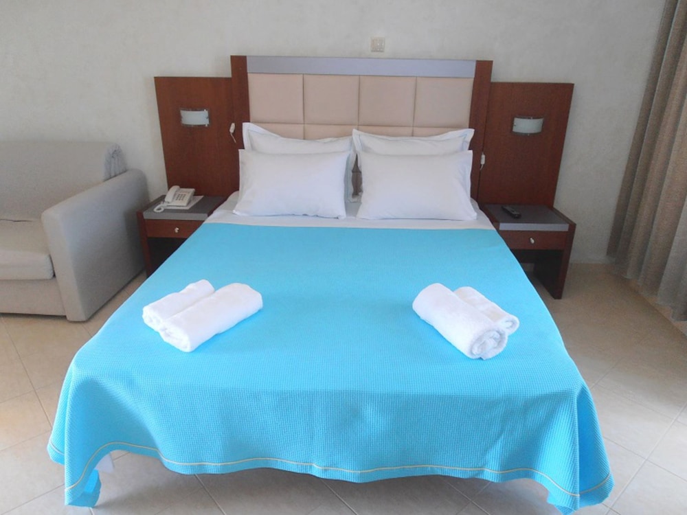 Classic Double Or Twin Room, Garden View photo 2