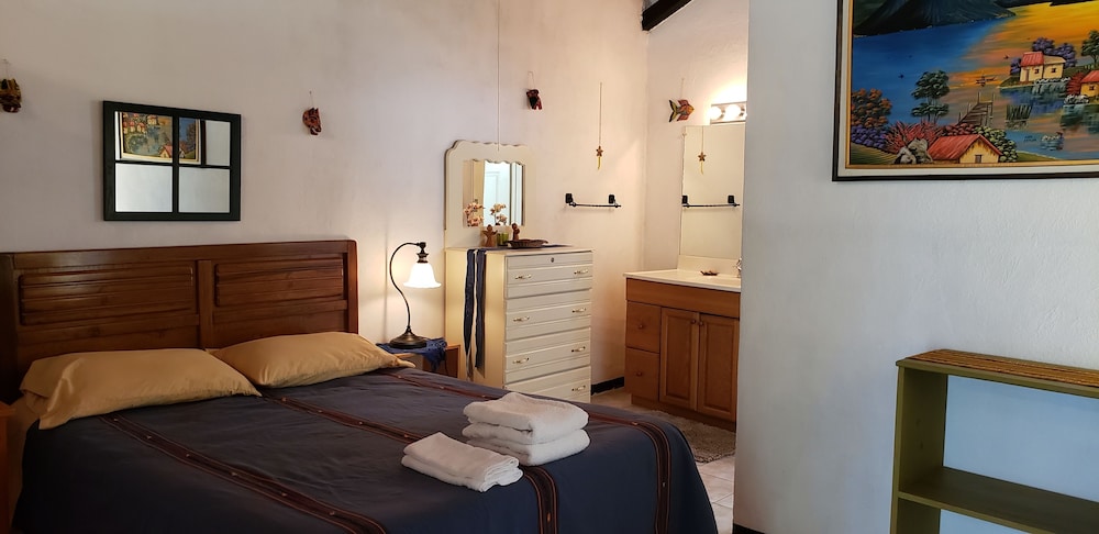 Deluxe House, 1 Queen Bed photo 3