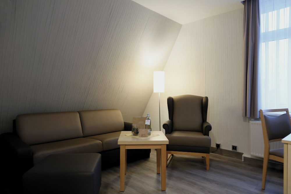 Comfort Suite photo 2