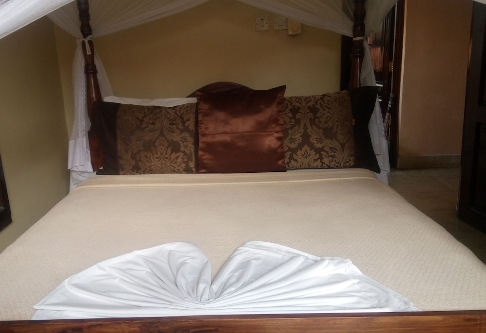 Basic Double Room, Non Smoking photo 2