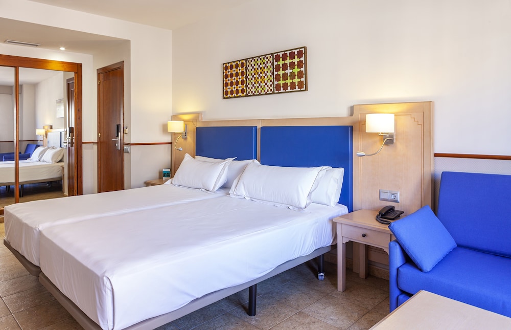 Double Room - Photo 6
