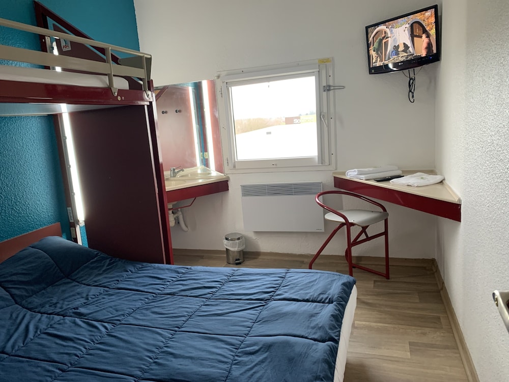 Standard Triple Room - Photo 1