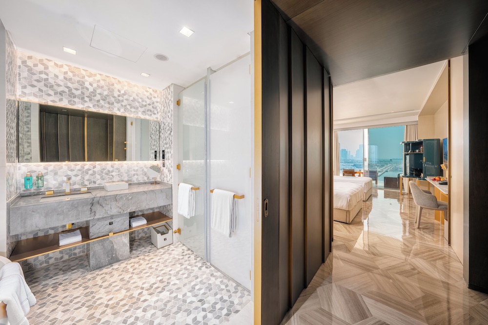 Luxe Sea View | Double Queen