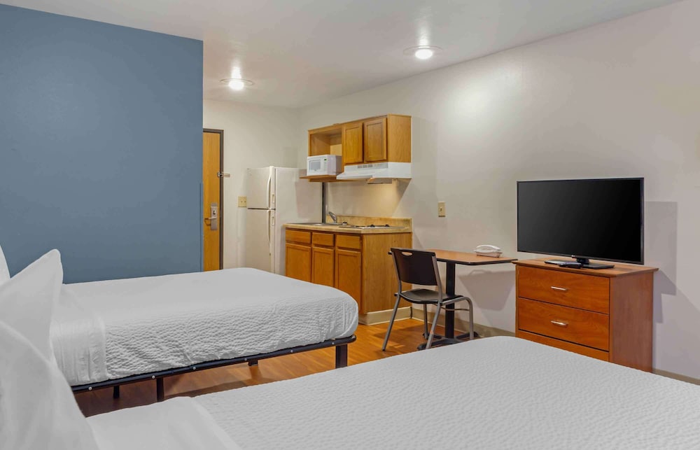 Standard Studio, 2 Double Beds, Non Smoking, Refrigerator & Microwave photo 2