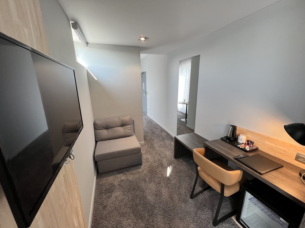 Standard Room, 1 Twin Bed, Non Smoking - Photo 8