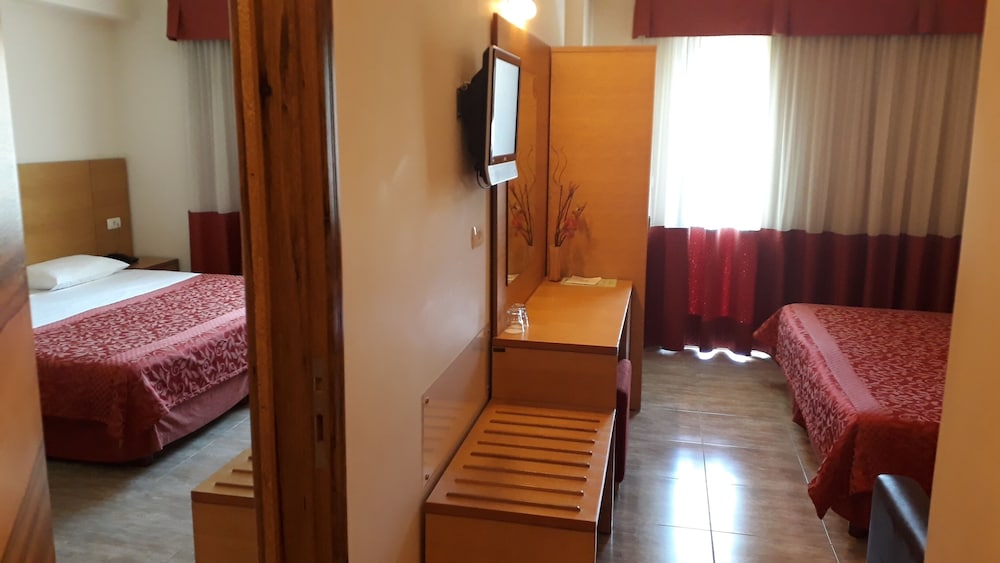 Family Room, 2 Bedrooms, Sea View photo 1