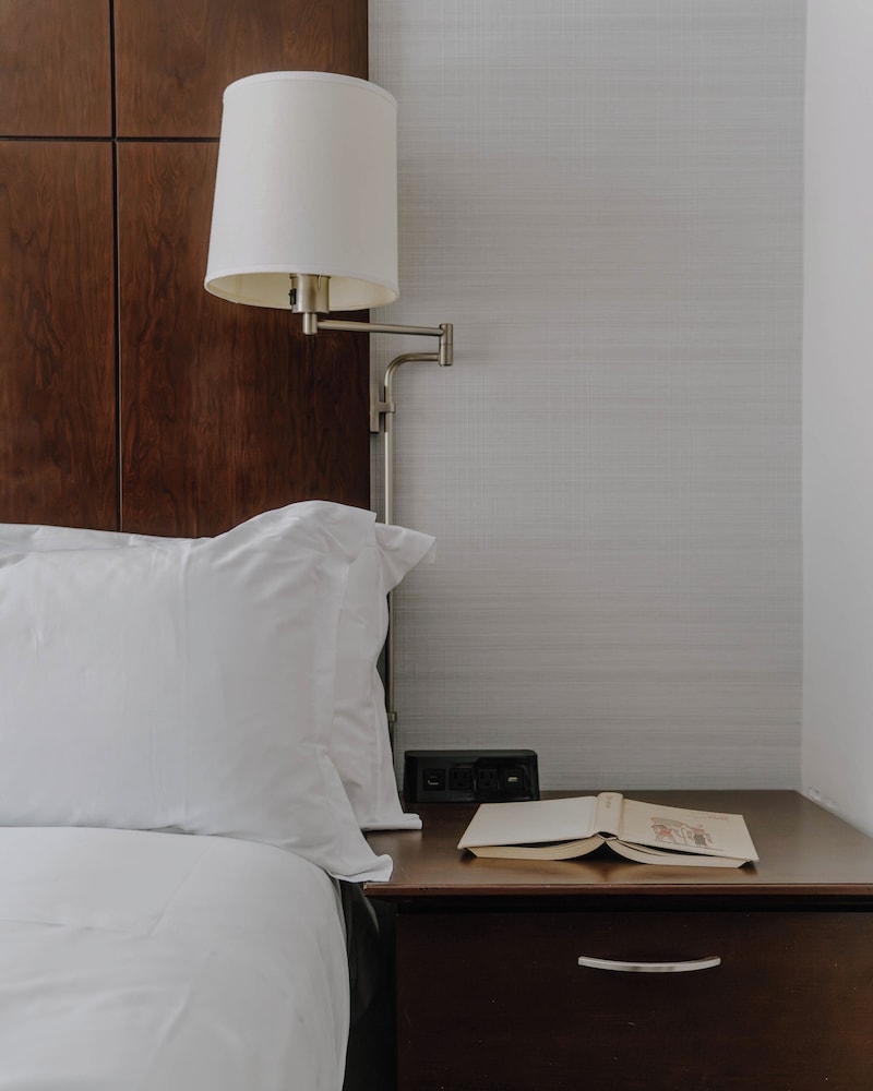Club Room, 1 Queen Bed - Photo 3