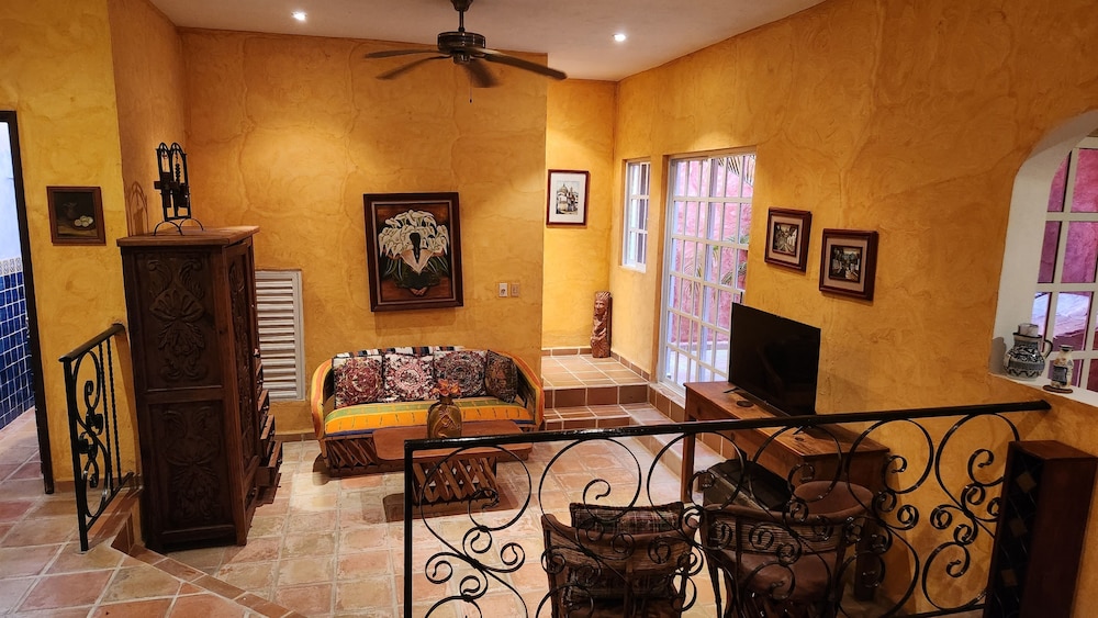 Villa Familiale, 2 chambres, en bord de piscine