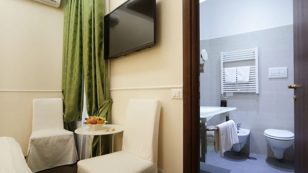 Double Room photo 3