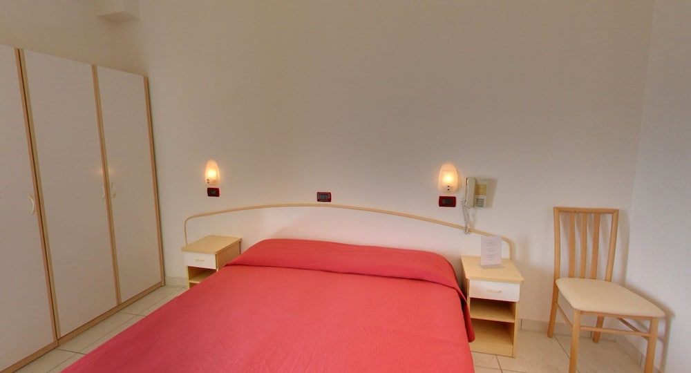 Double or Twin Room photo 1