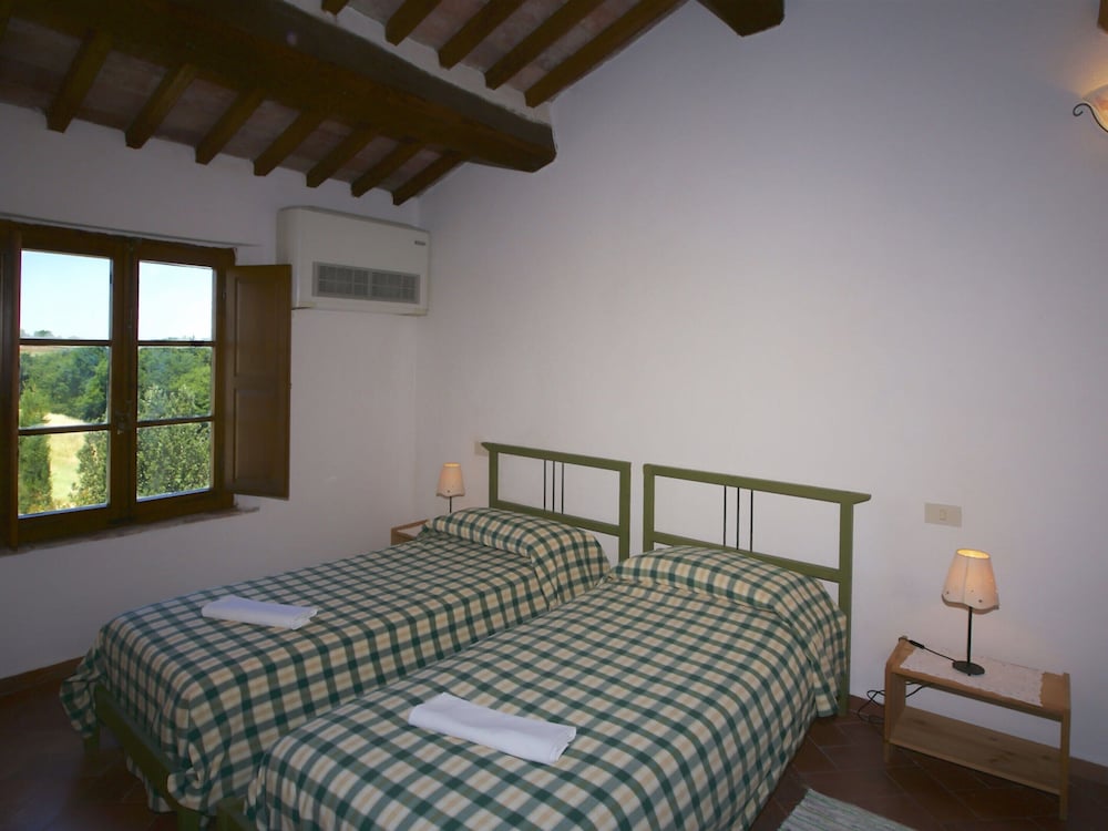 Classic House, 2 Bedrooms photo 1