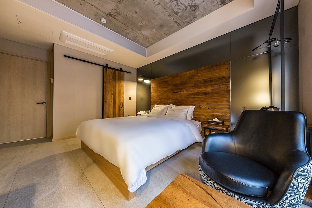 Luxury Double Room, 1 Queen Bed photo 2