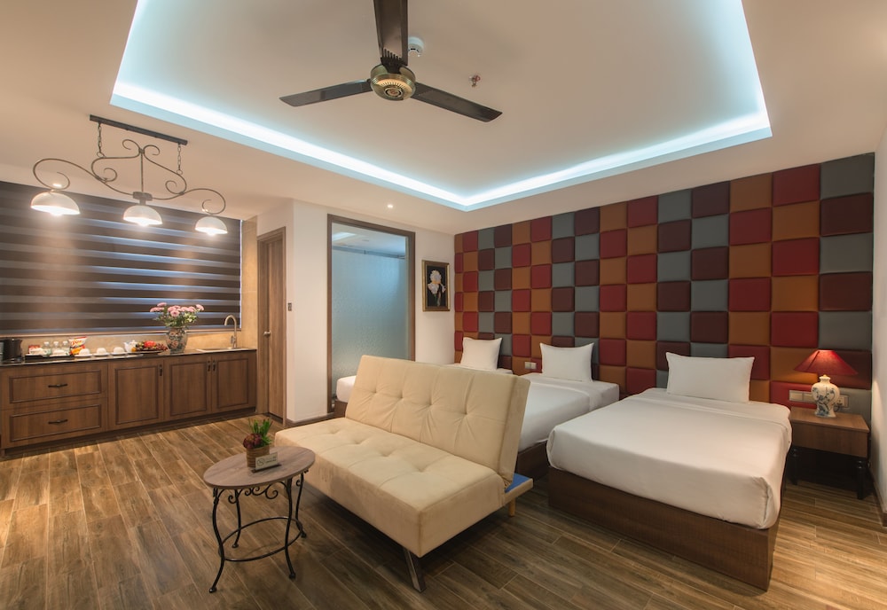 Family Triple Room - Photo 6