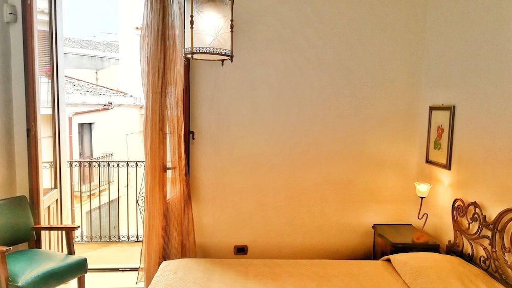 Suite, 2 Bedrooms, Balcony