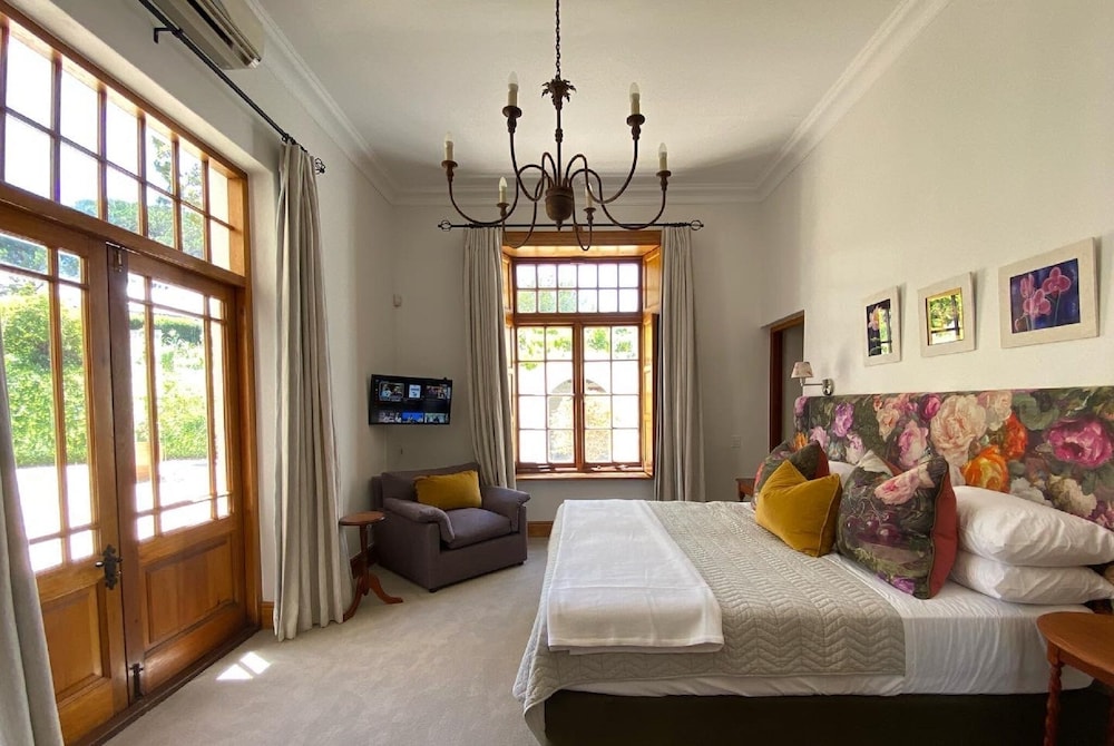 Luxury Double or Twin Room photo 2