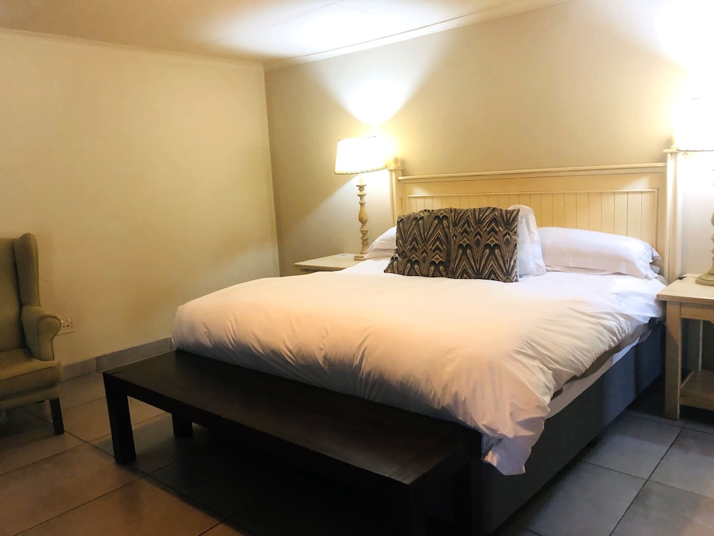 Executive Room - Photo 3