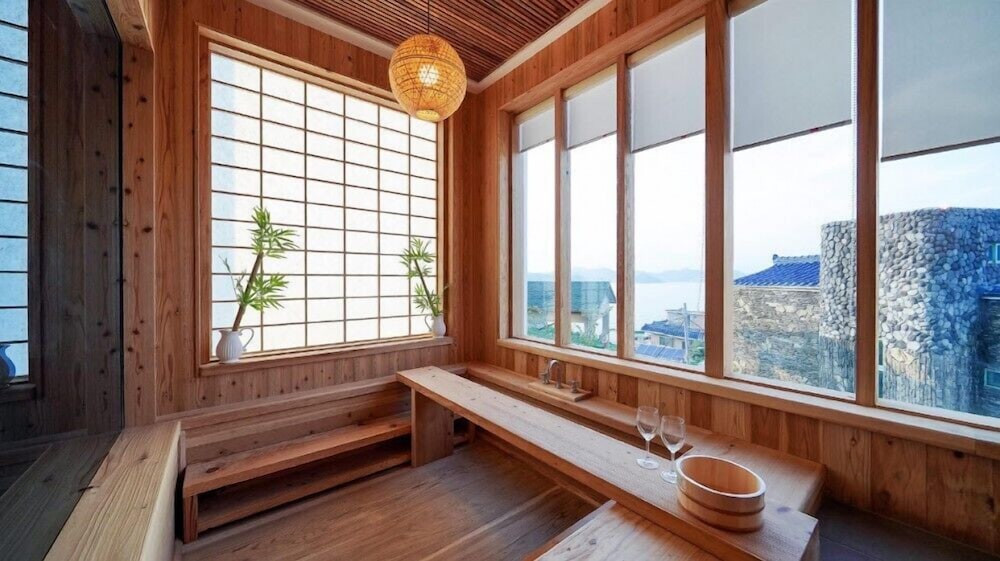 Room (G201) photo 1
