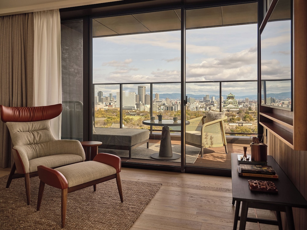 Junior Suite, 1 King Bed (Osaka Castle View) - Photo 6