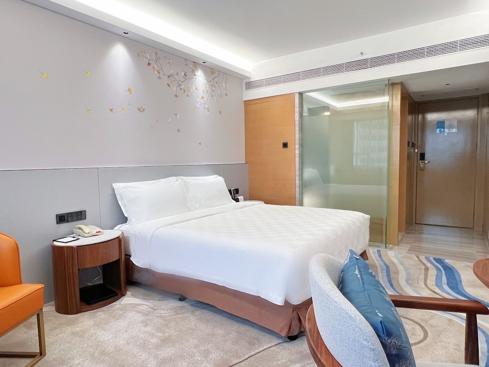 Elegant King Room photo 2
