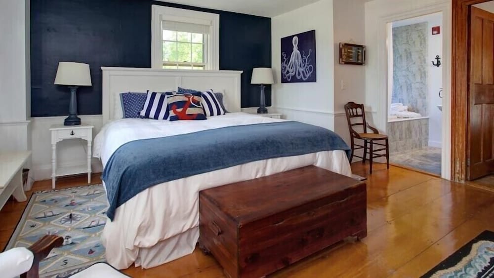 Comfort Room, 1 Bedroom, Non Smoking (Captain Jack)
