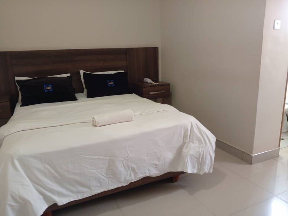 Deluxe Double Room, Patio, Courtyard View
