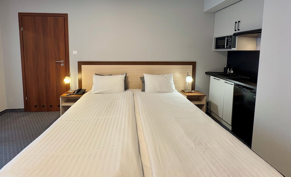 Economy Double Room, 1 Bedroom, Non Smoking (Plus) photo 1