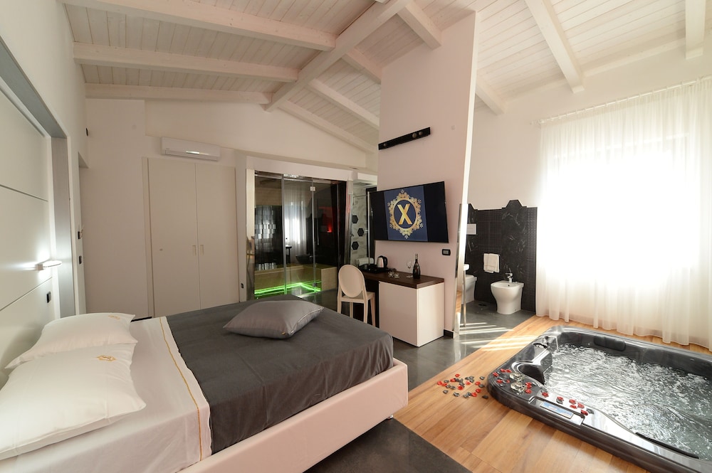 Luxury Suite, Sauna photo 3