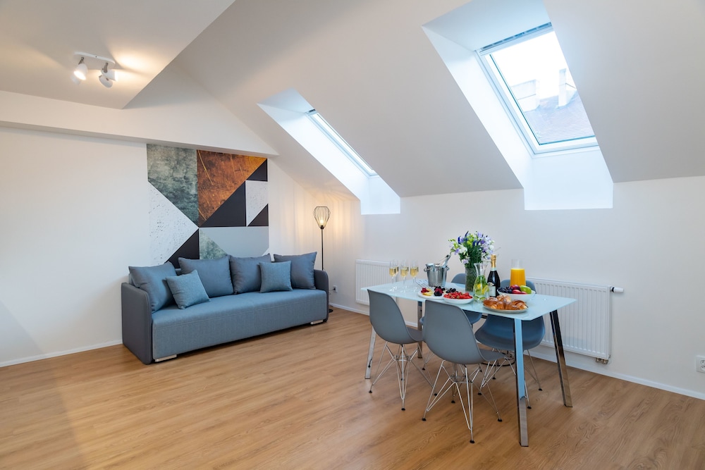 Luxury Apartment, 1 Bedroom thumbnail 6