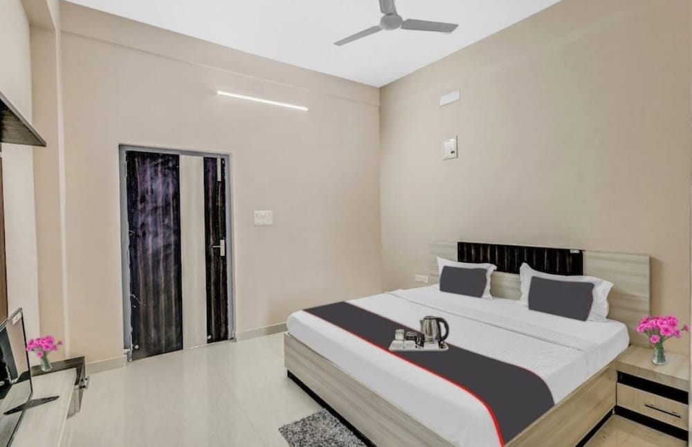 Premium Triple Room, City View photo 1