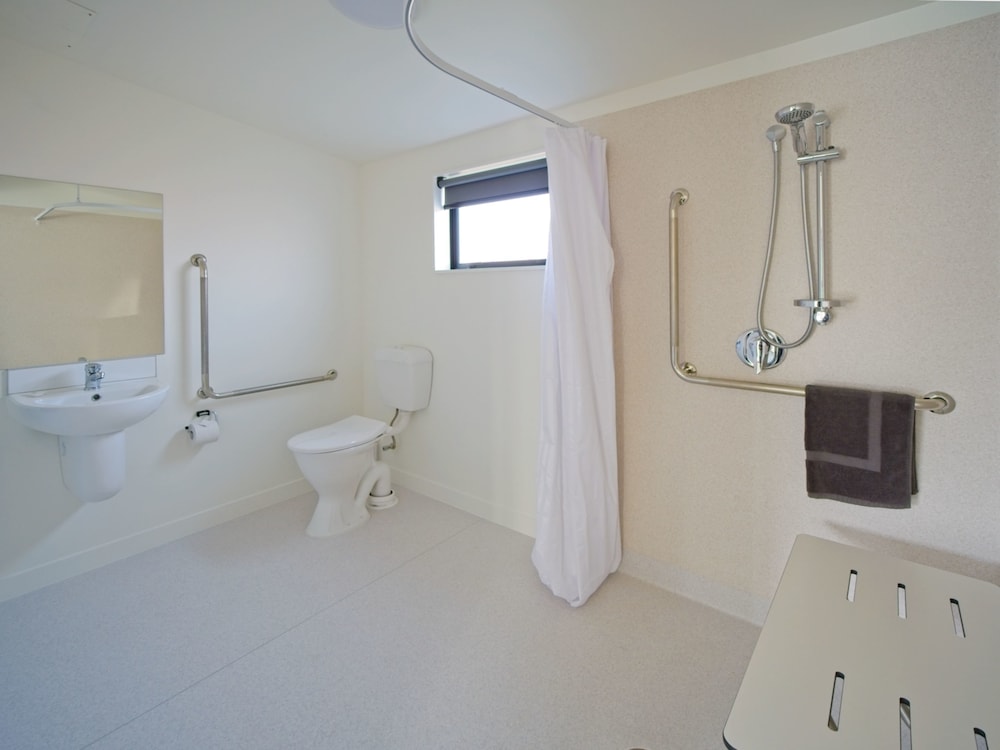 Two Bedroom Access Motel Unit photo 3